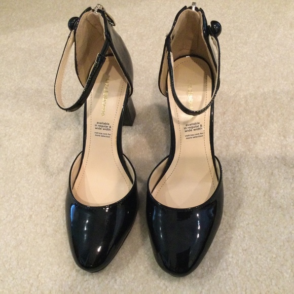 Liz Claiborne Shoes - Liz Claiborne Black Patent Leather Sandal